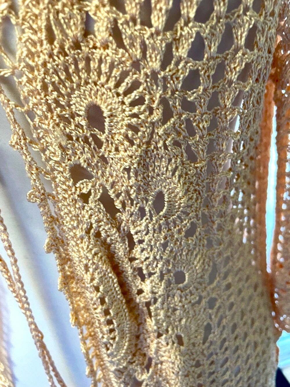 Women’s VTG Light Pink Crochet Openwork Women’s Sweater Wrap Sz L Rayon - Picture 4 of 6